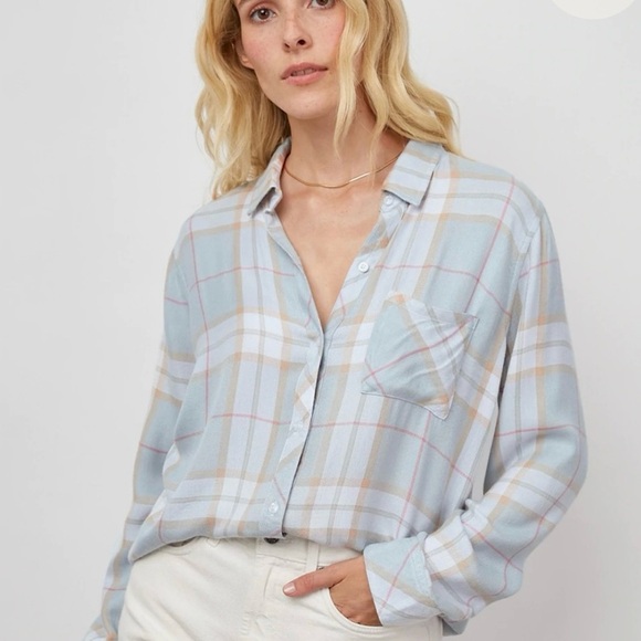 Rails Plaid Button Up Medium Blouse Top Hunter Oyster Pink Sand Grey Blue Plaid - Picture 1 of 11